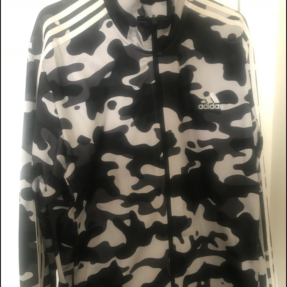 Adidas essential camo track jacket